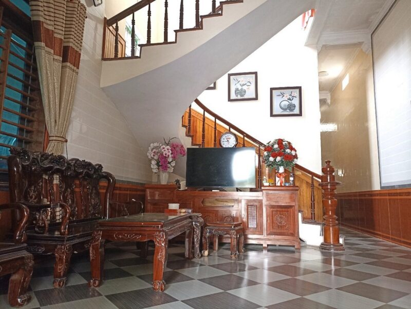 Bán nhà Đông Vĩnh 99.9 m2, 2 tầng, đường Nguyễn Xuân linh